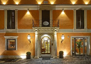 Exterior - Comfort Hotel Bolivar (Rome)