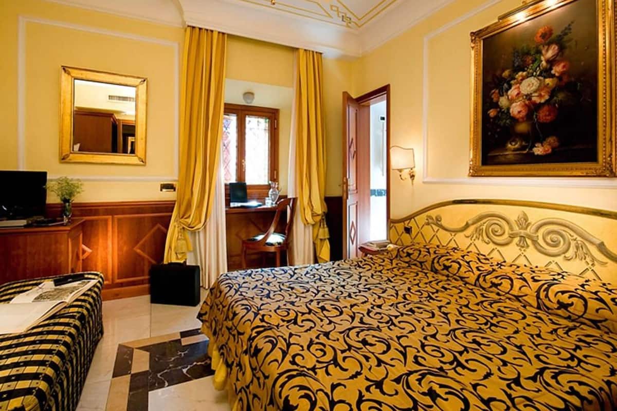 Literie de qualité supérieure, minibar, coffres-forts dans les chambres