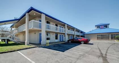 Motel 6 Jennings, LA