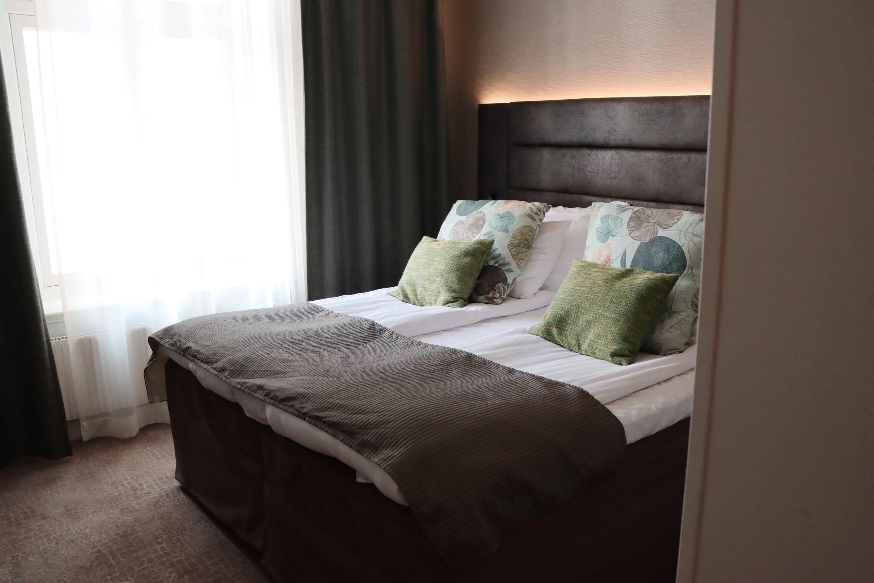 Phòng dành cho gia đình, không hút thuốc | Bàn, màn/rèm cản sáng, bàn ủi/dụng cụ ủi quần áo 