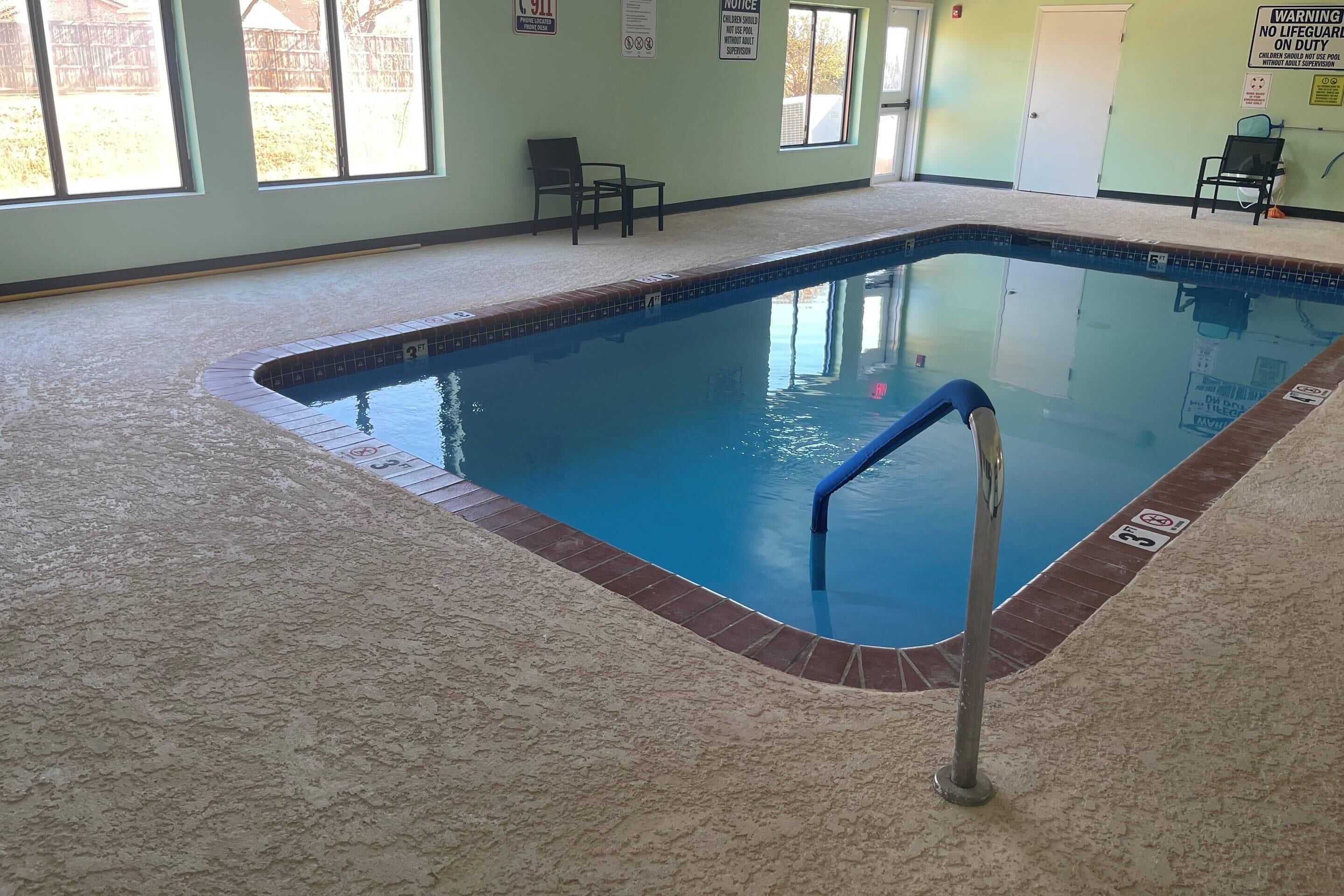 Una piscina cubierta