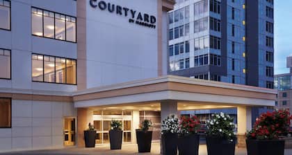 Courtyard by Marriott Downtown Ottawa