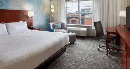 Courtyard by Marriott Downtown Ottawa