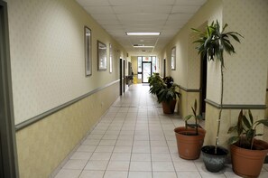 Lobby - Days Inn by Wyndham Luray Shenandoah (Luray)