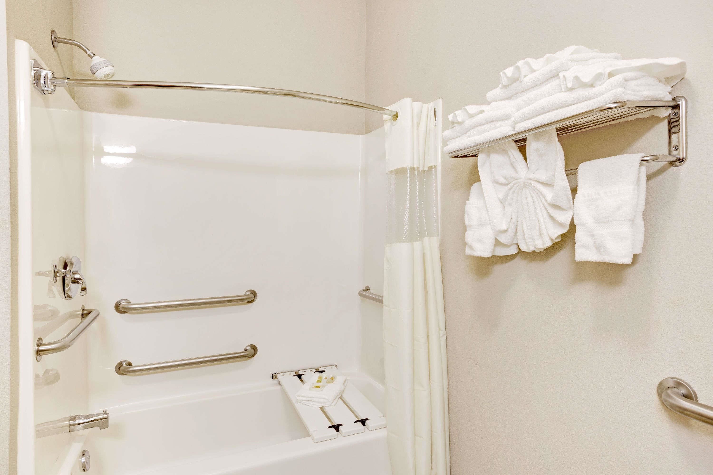 Foto - Days Inn & Suites by Wyndham Louisville SW