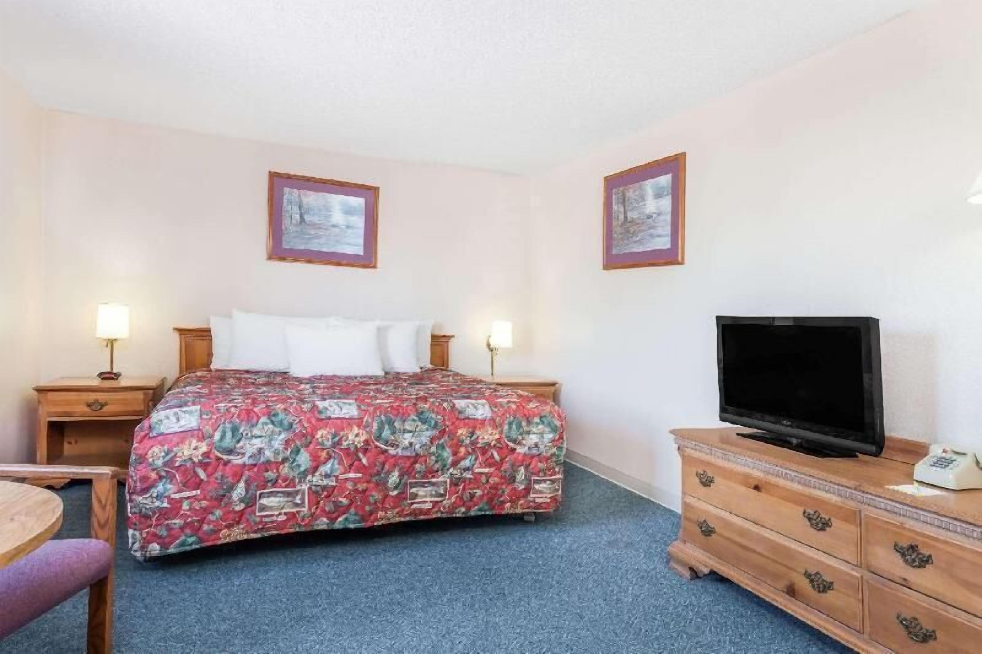 Pillow-top beds, blackout curtains, iron/ironing board, free WiFi
