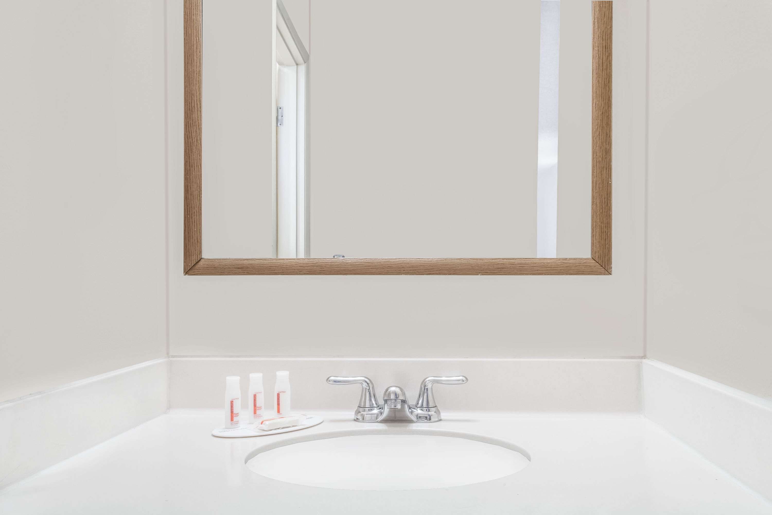 Days Inn by Wyndham Burns