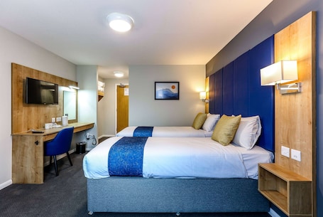 Desk, free cribs/infant beds, free WiFi, bed sheets