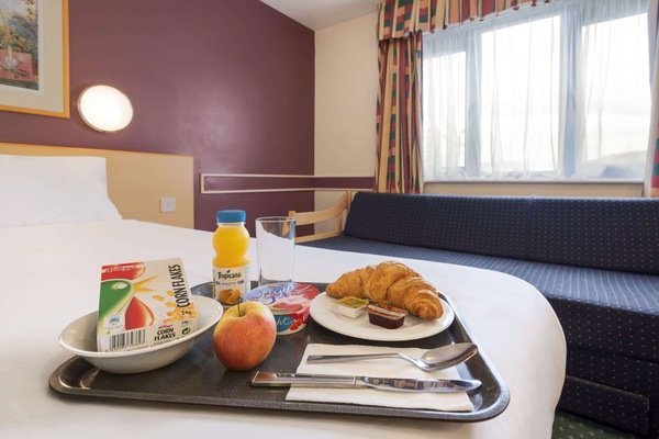 Daily cooked-to-order breakfast for a fee