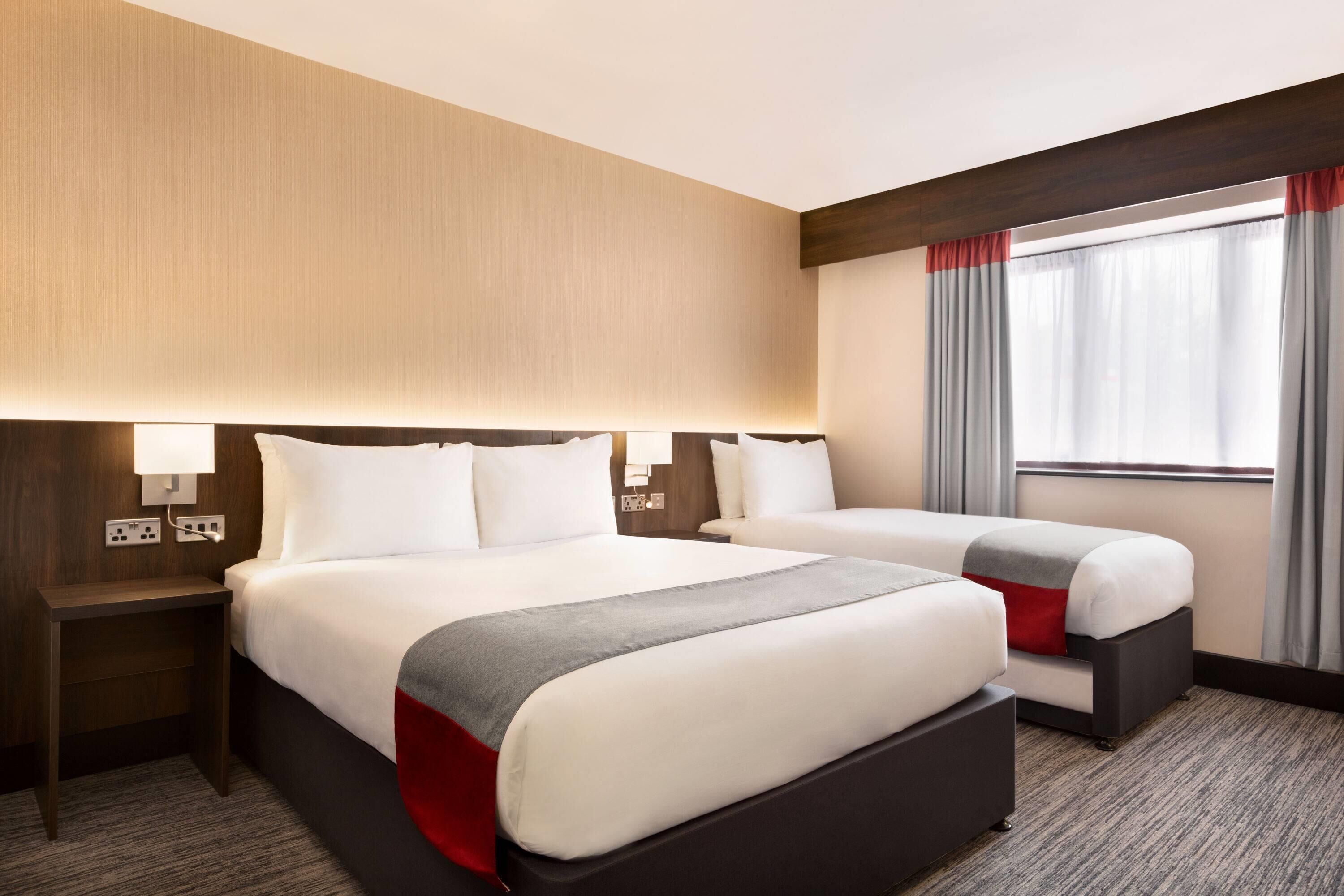 In-room safe, desk, iron/ironing board, free WiFi