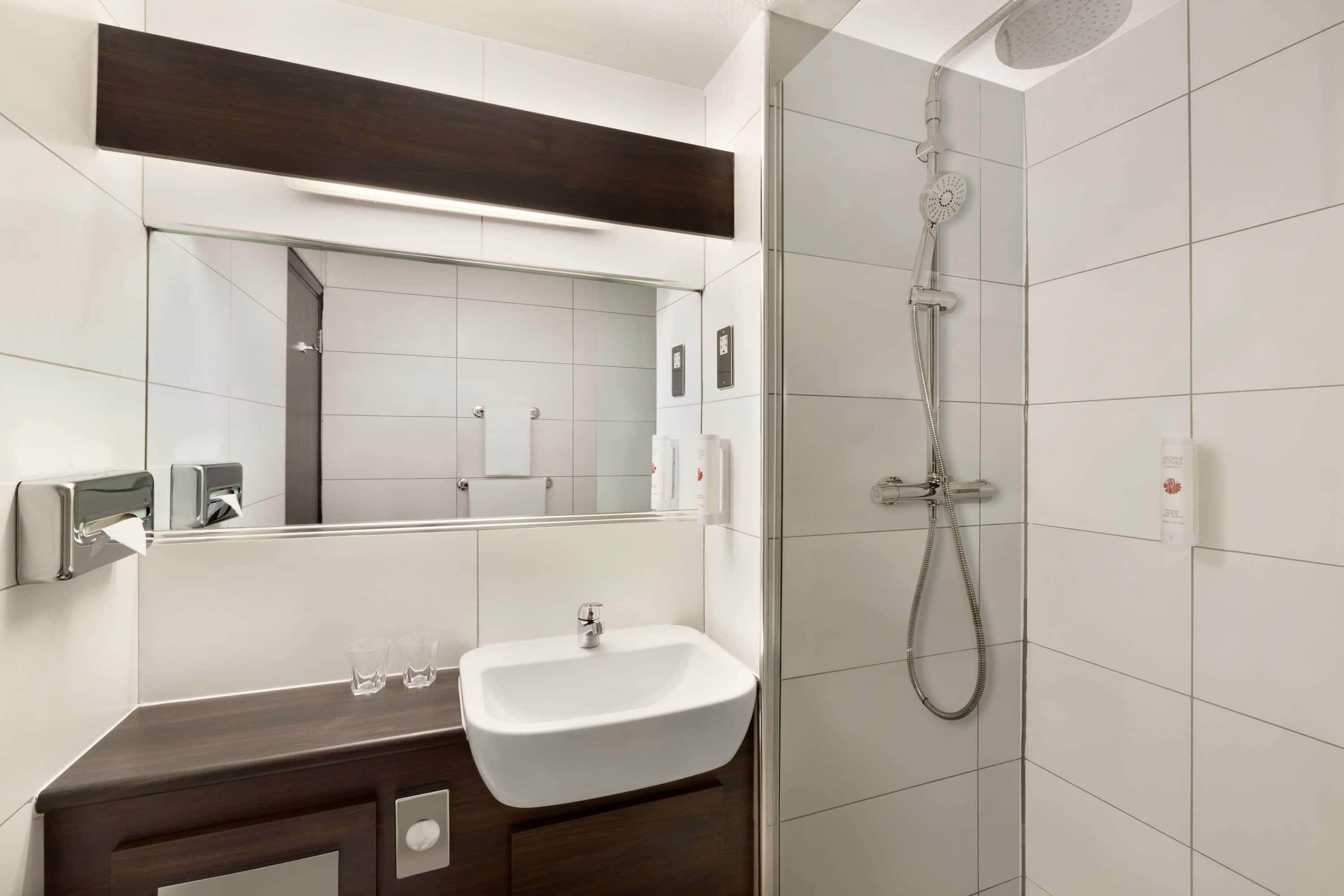 Photo - Ramada Bristol West