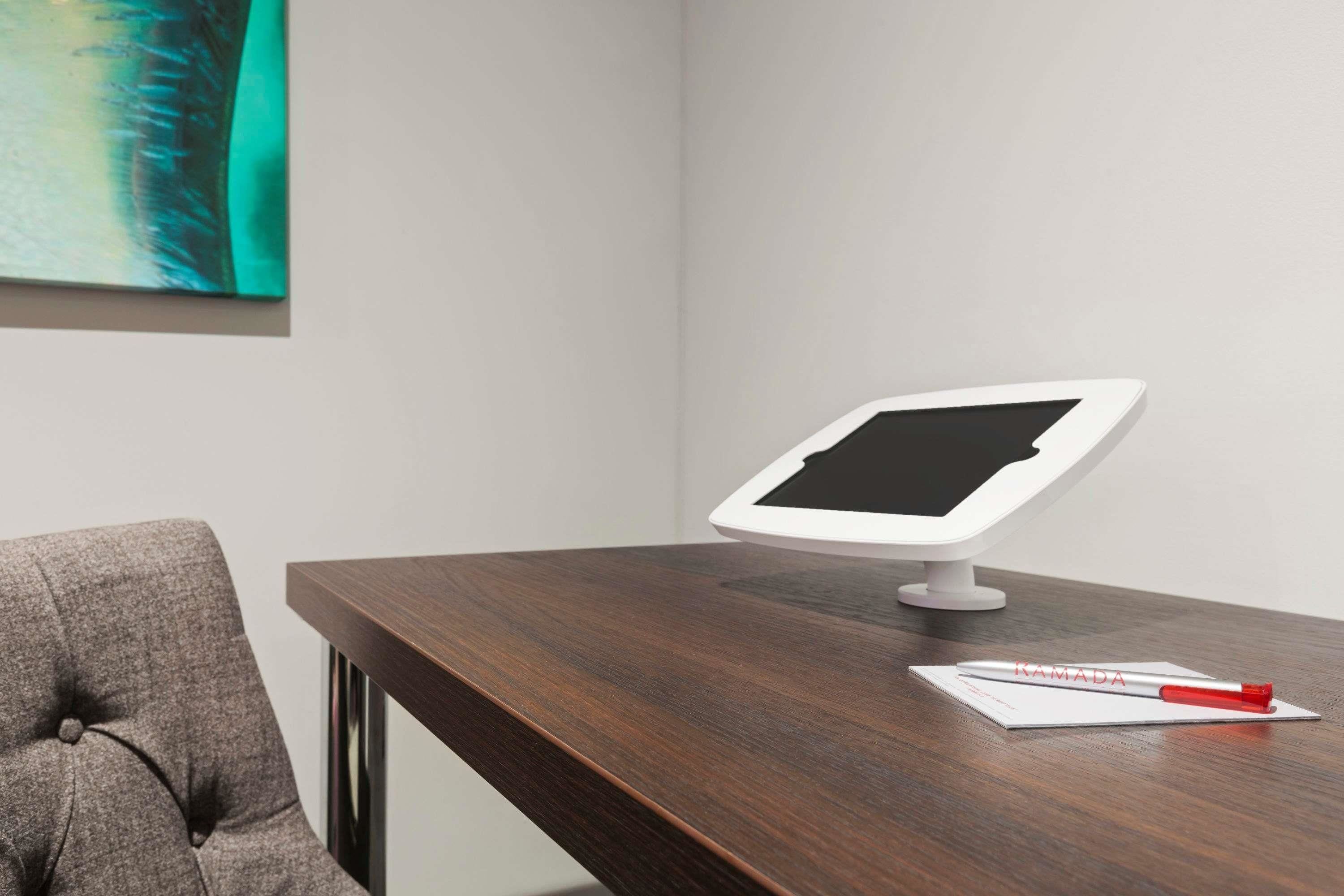 Photo - Ramada London South Mimms