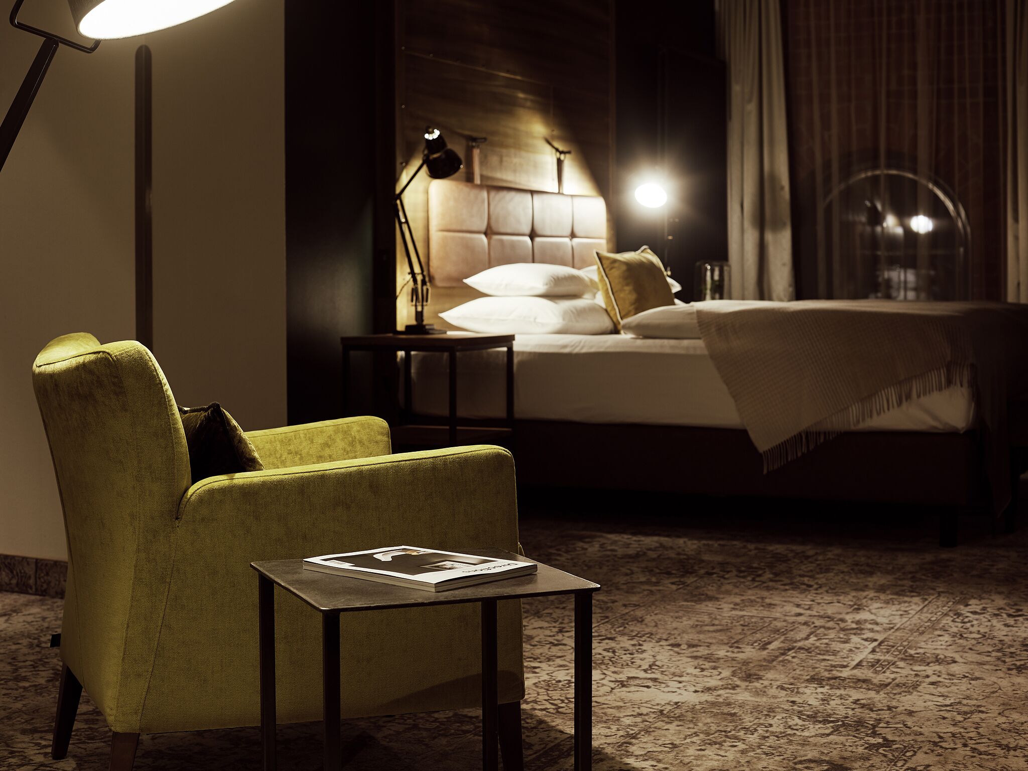 xl loft | premium bedding, minibar, in-room safe, soundproofing