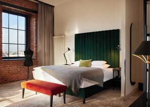 Habitación junior doble | Ropa de cama de alta calidad, minibar, caja fuerte