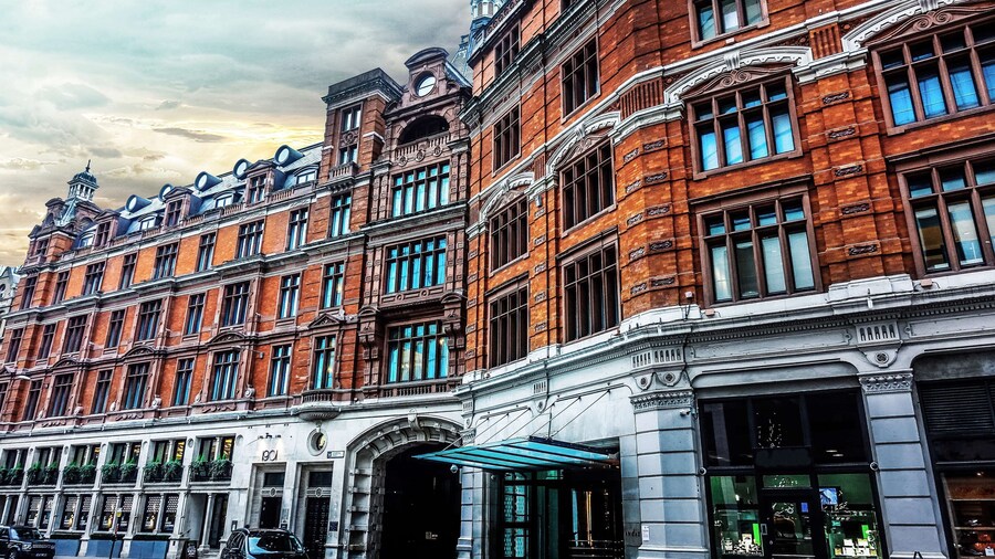 ANDAZ LONDON LIVERPOOL STREET, BY HYATT