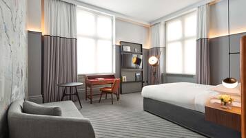 Habitación Deluxe, 1 cama de matrimonio grande | Ropa de cama de alta calidad y minibar (con algunos artículos gratuitos)
