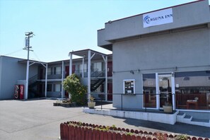 Fachada de la propiedad
