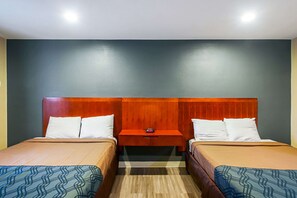Bureau, fer et planche à repasser, Wi-Fi gratuit, draps fournis