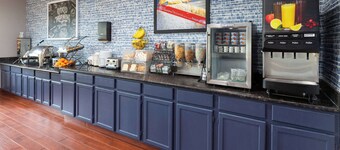 AmericInn by Wyndham Grinnell