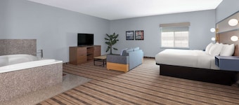 AmericInn by Wyndham Grinnell