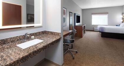 AmericInn by Wyndham Grinnell