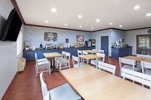 Free daily full breakfast