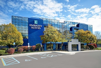 Embassy Suites by Hilton Detroit Livonia Novi