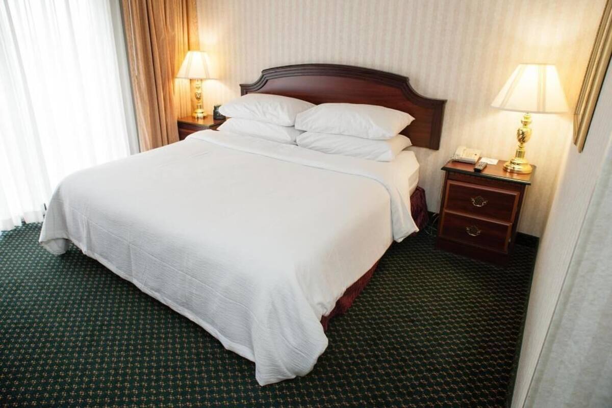 1 bedroom, hypo-allergenic bedding, in-room safe, desk