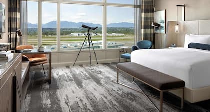 Fairmont Vancouver Airport In-Terminal Hotel