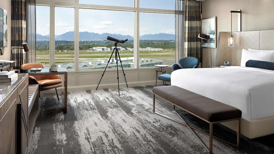 Fairmont Vancouver Airport In-Terminal Hotel