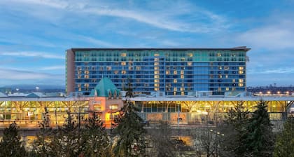 Fairmont Vancouver Airport In-Terminal Hotel