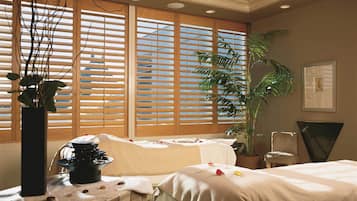 Hydrotherapie, Aromatherapie, Körperpeelings, Gesichtsbehandlungen