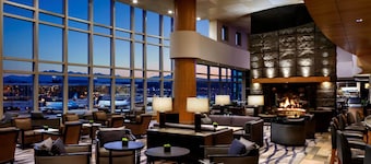 Fairmont Vancouver Airport In-Terminal Hotel