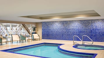Una piscina techada