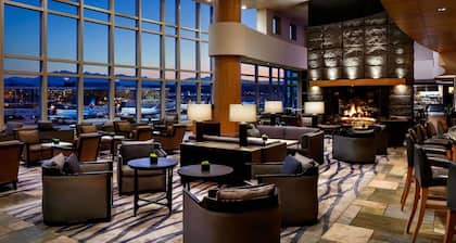 Fairmont Vancouver Airport In-Terminal Hotel