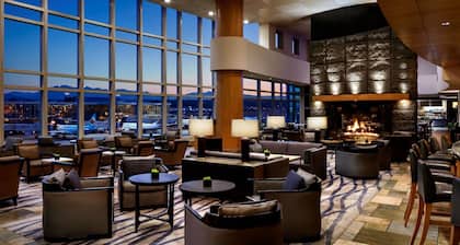 Fairmont Vancouver Airport In-Terminal Hotel