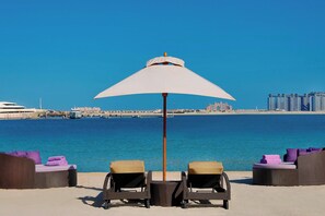Private beach, sun-loungers, beach umbrellas, beach towels