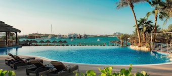 Le Méridien Mina Seyahi Beach Resort & Waterpark