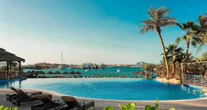 Le Méridien Mina Seyahi Beach Resort & Waterpark