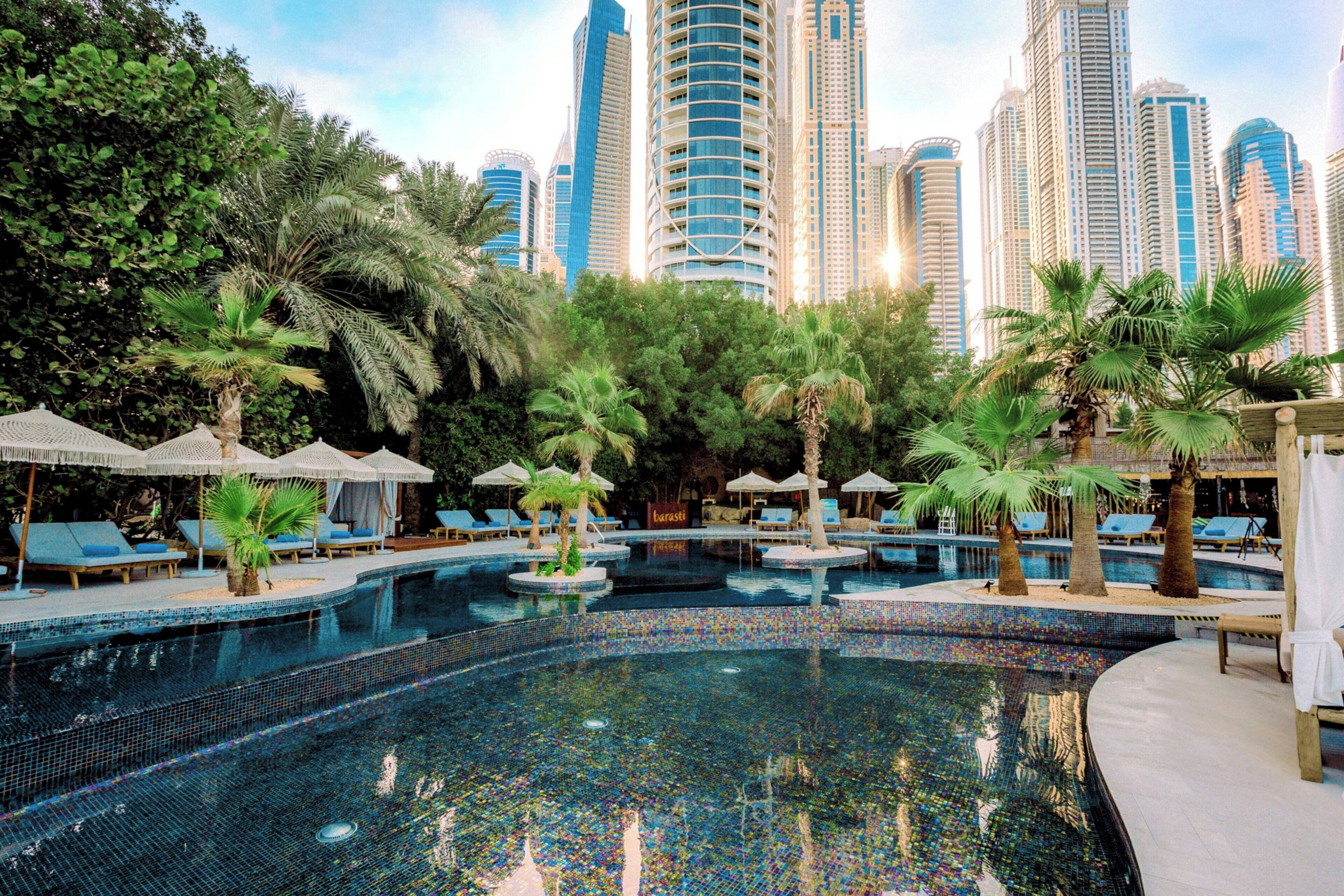 3 Außenpools, Cabañas (kostenlos), Sonnenschirme