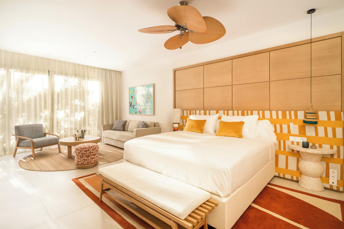 1 bedroom, down duvets, minibar, in-room safe