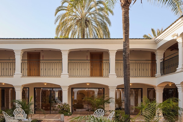 Façade de lâhĂ©bergement