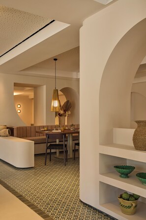 4 restaurants; breakfast, lunch, and dinner served - Kimpton Los Monteros Marbella by IHG (Marbella)
