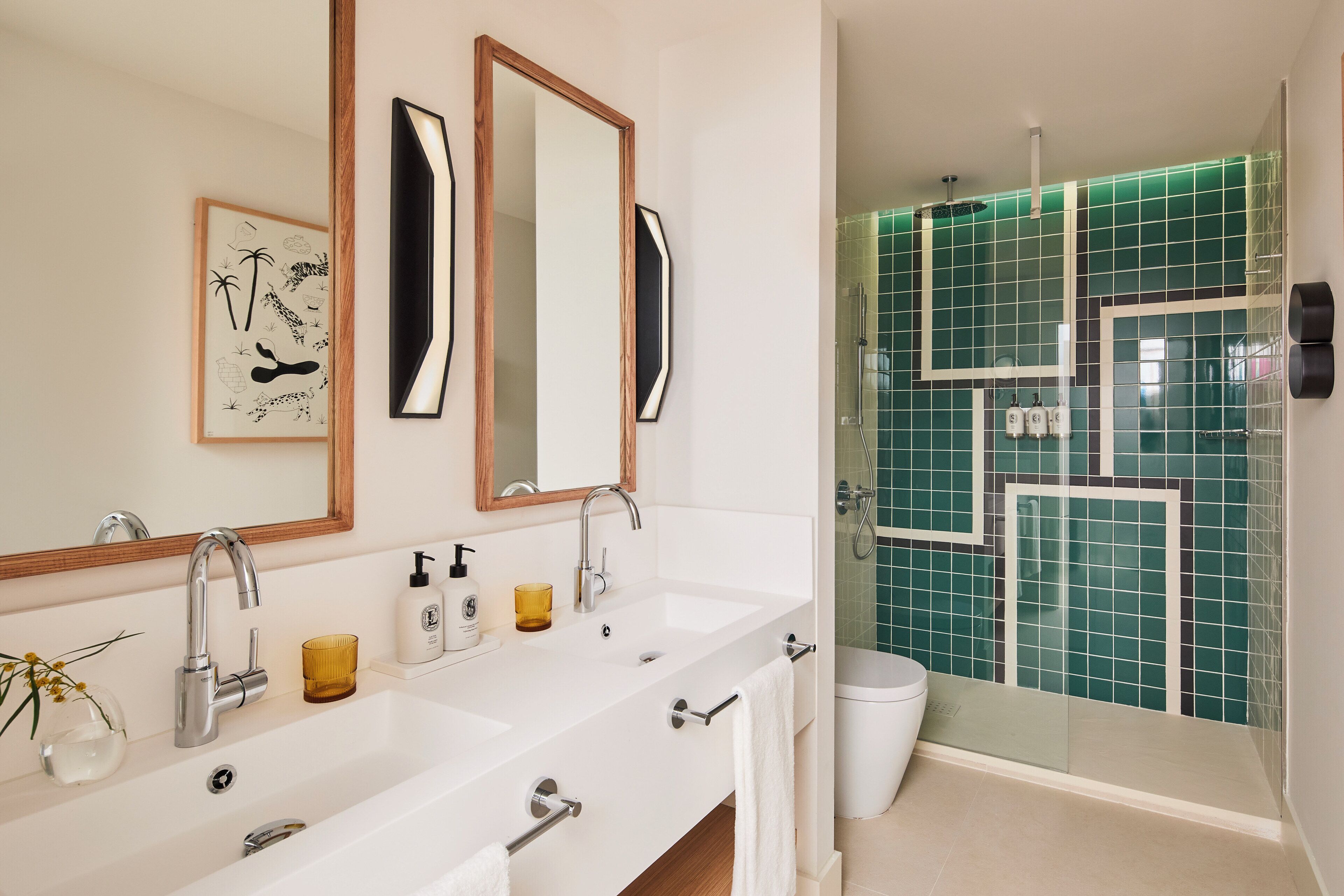 combined shower/bathtub, free toiletries, hair dryer, bathrobes