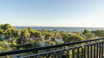 Suite, 1 King Bed, Balcony, Sea View (Duplex) | Down comforters, minibar, in-room safe, desk