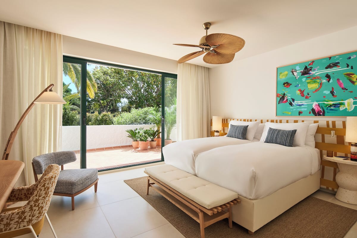1 chambre, couette en duvet d'oie, minibar