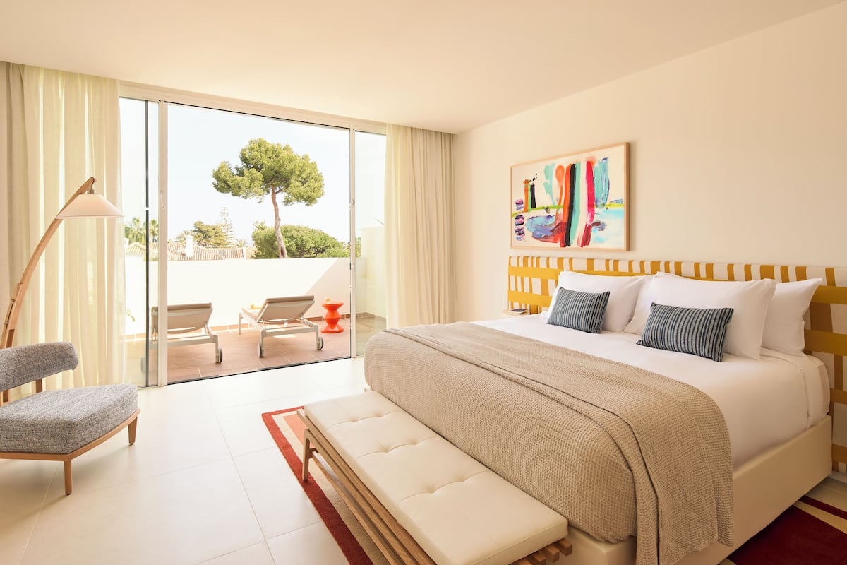 1 chambre, couette en duvet d'oie, minibar