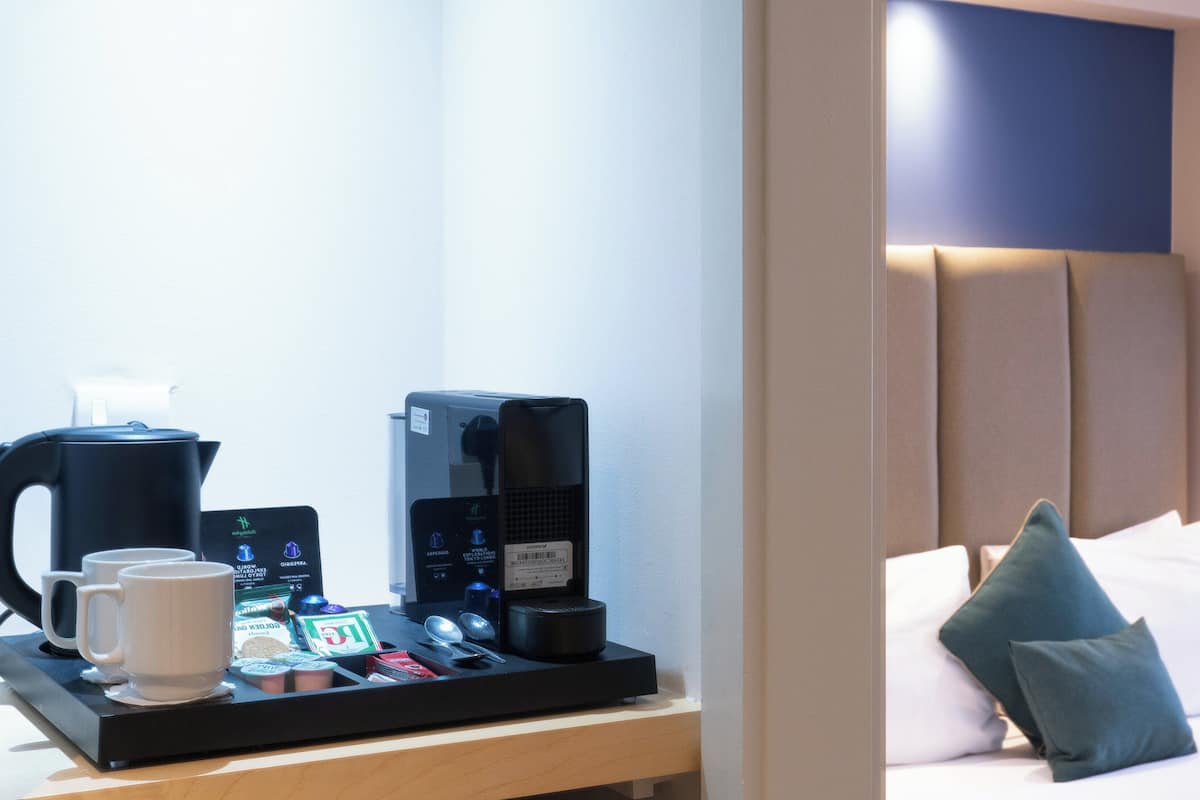 Phòng Tiêu chuẩn, 1 giường đôi | Bộ đồ giường kháng dị ứng, bàn, khu vực làm việc phù hợp cho laptop