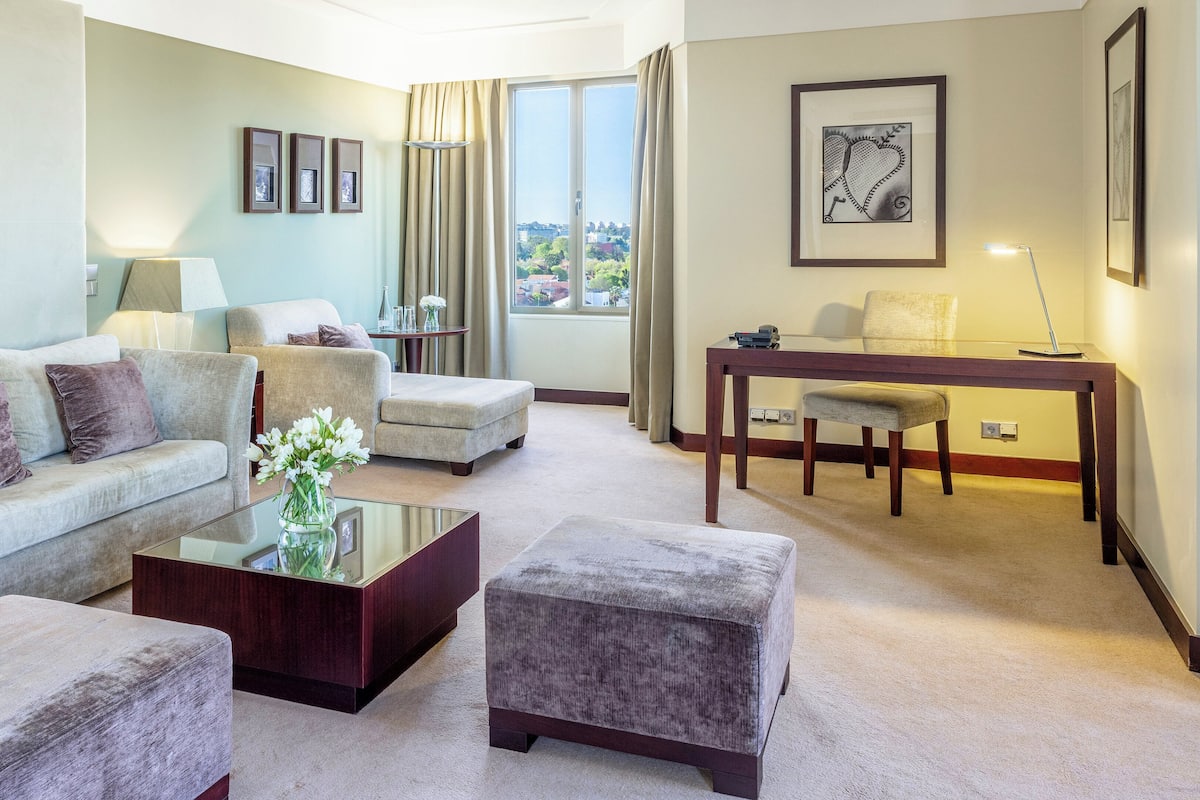 Suite, 1 Bedroom | 1 bedroom, premium bedding, minibar, in-room safe