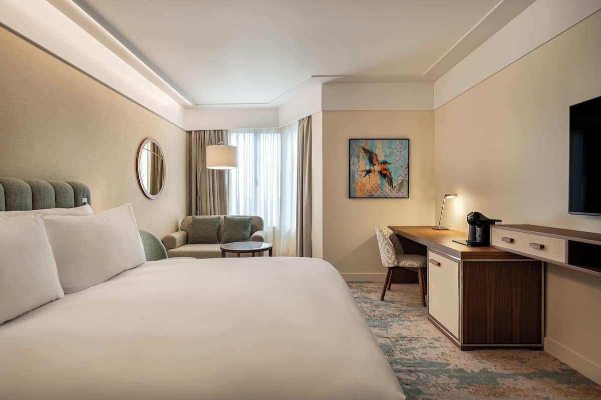 Habitación Premium, 1 cama Queen size, con acceso al salón lounge del club (High Floor) | Vista a la ciudad